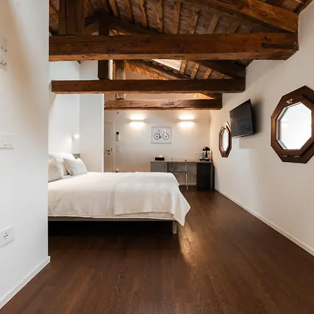 Bassano Club House * バッサーノ・デル・グラッパ